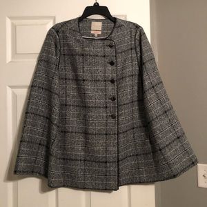 The limited Scandal line cape